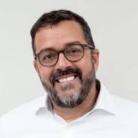 Benoit Giguere (Vice-président, création et contenu chez BrandBourg Marketing & Design) Benoit Giguere (Vice-président, création et contenu chez BrandBourg Marketing & Design)